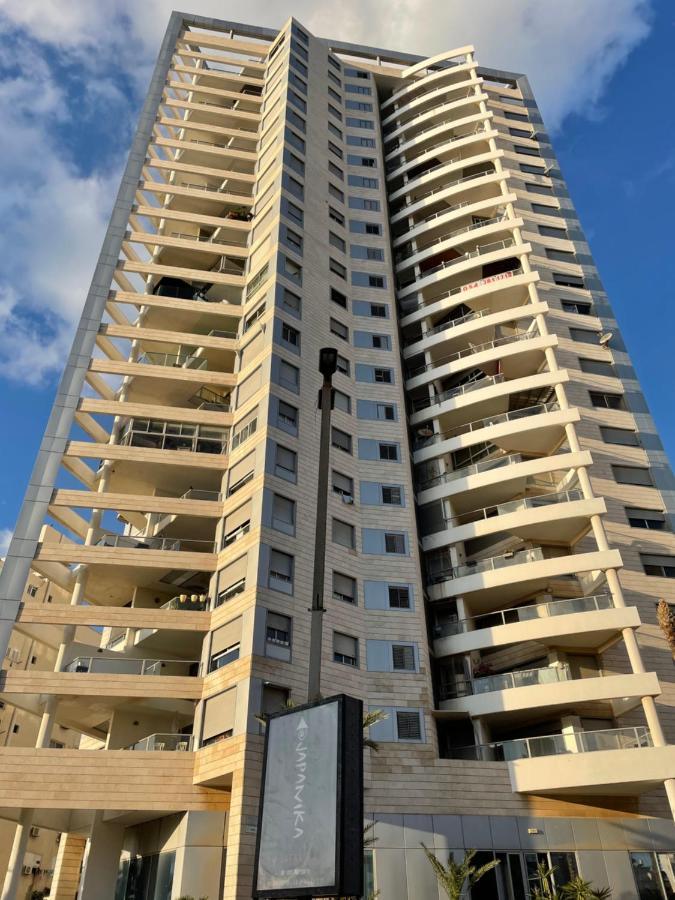 Isralux Apartments Bat Yam Exterior photo